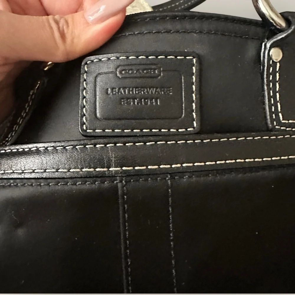Coach | Vintage Y2K | Hampton Bag | Black with Blue Interior